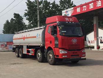 國五解放前四后八29方運(yùn)油車